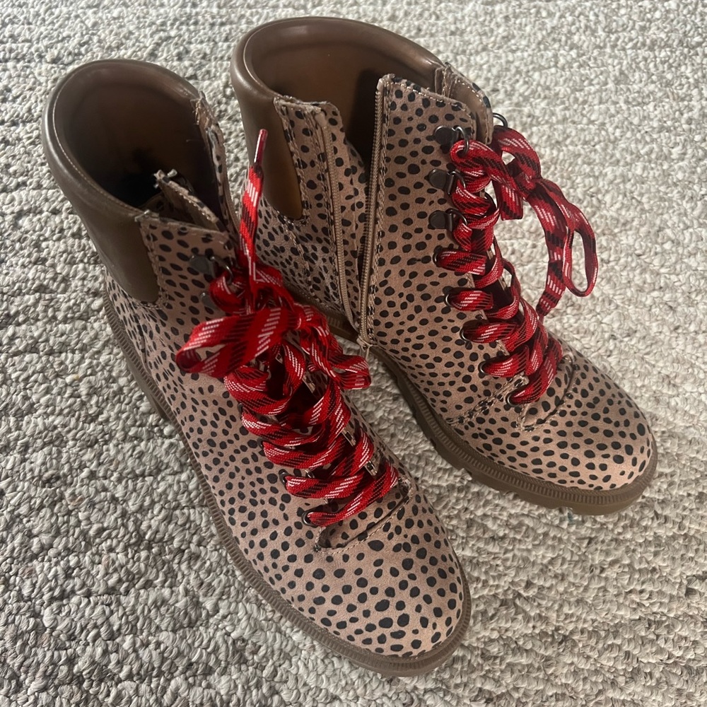 Women’s Boots